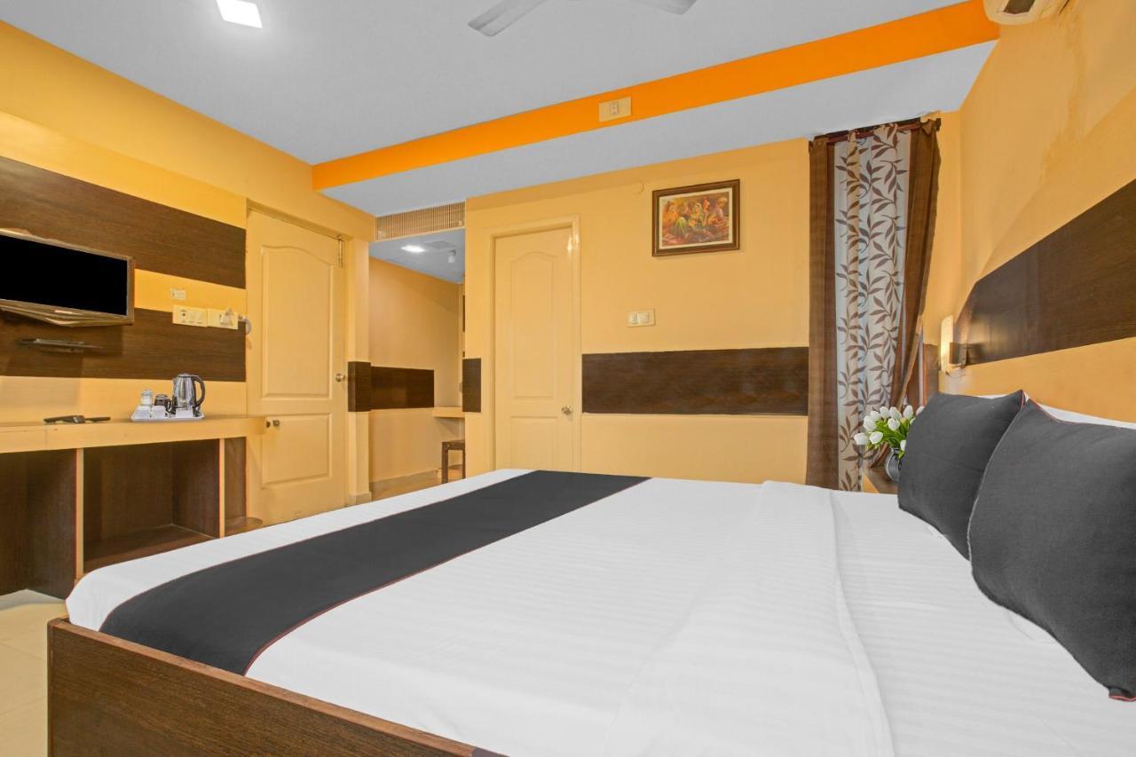 Collection O Mgr Inn Pondicherry Esterno foto