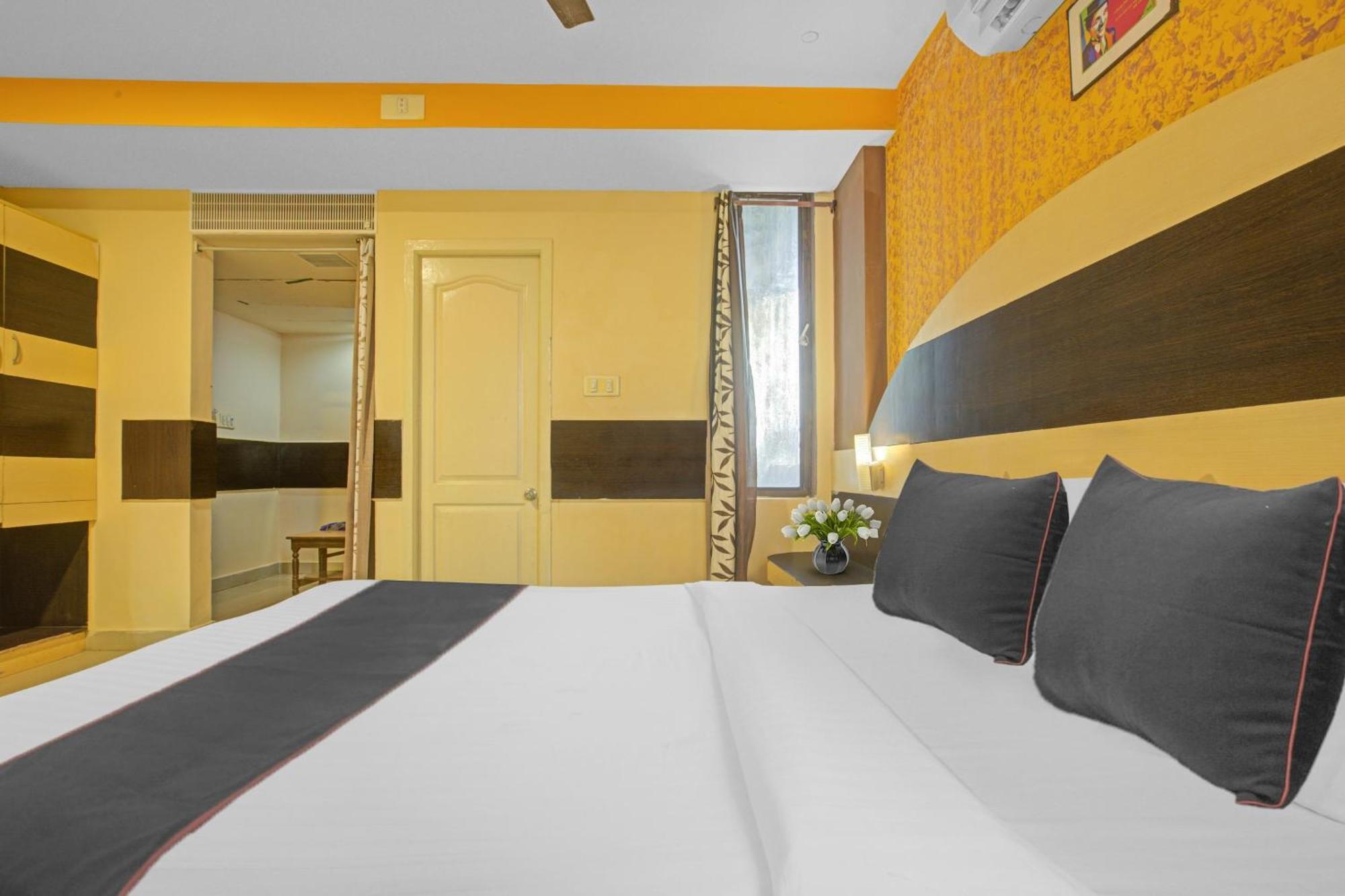 Collection O Mgr Inn Pondicherry Esterno foto